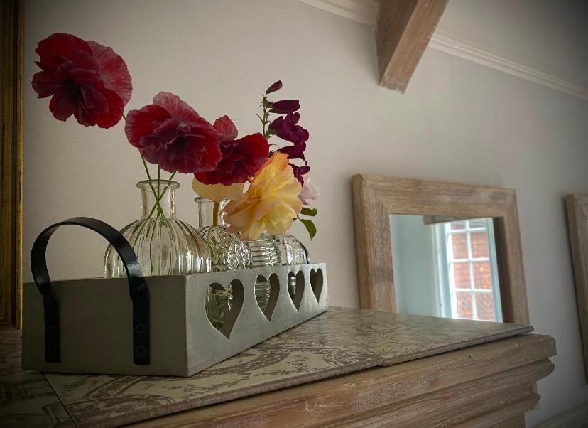 The Old Rectory - Valley View Room In Private Home Stockton-on-Teme Eksteriør bilde